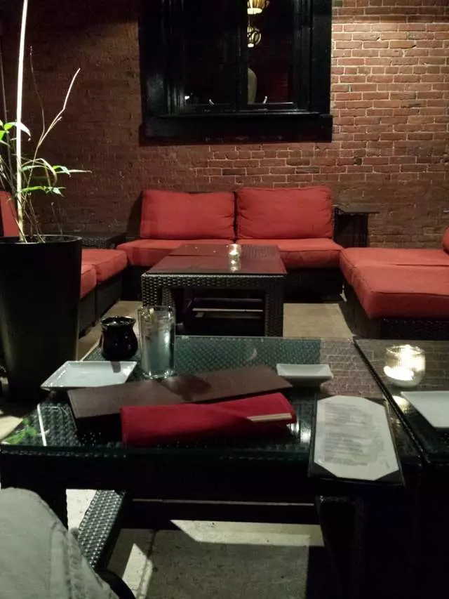 1225Raw Sushi and Sake Lounge