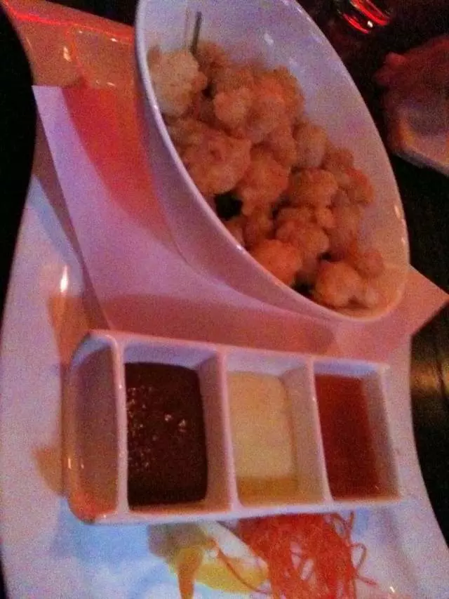 1225Raw Sushi and Sake Lounge