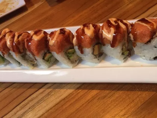 1225Raw Sushi and Sake Lounge