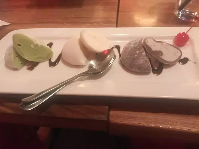 1225Raw Sushi and Sake Lounge