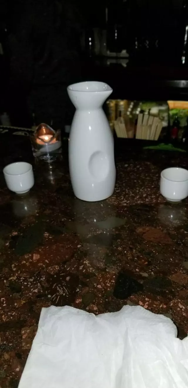 1225Raw Sushi and Sake Lounge