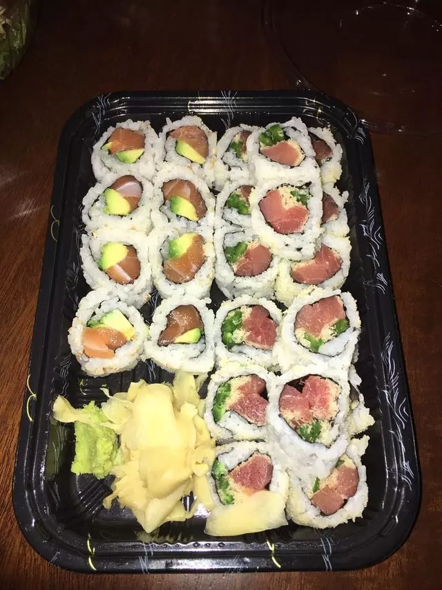 1225Raw Sushi and Sake Lounge