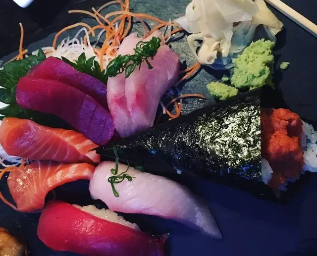 1225Raw Sushi and Sake Lounge