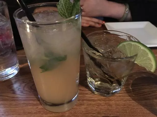 1225Raw Sushi and Sake Lounge