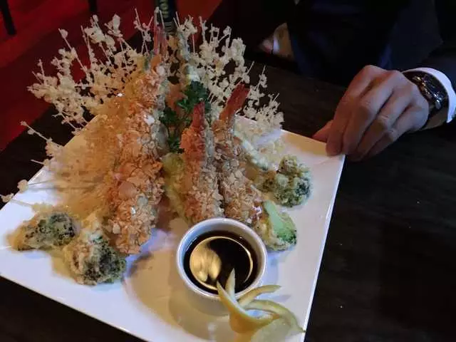 1225Raw Sushi and Sake Lounge