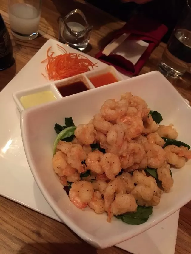 1225Raw Sushi and Sake Lounge