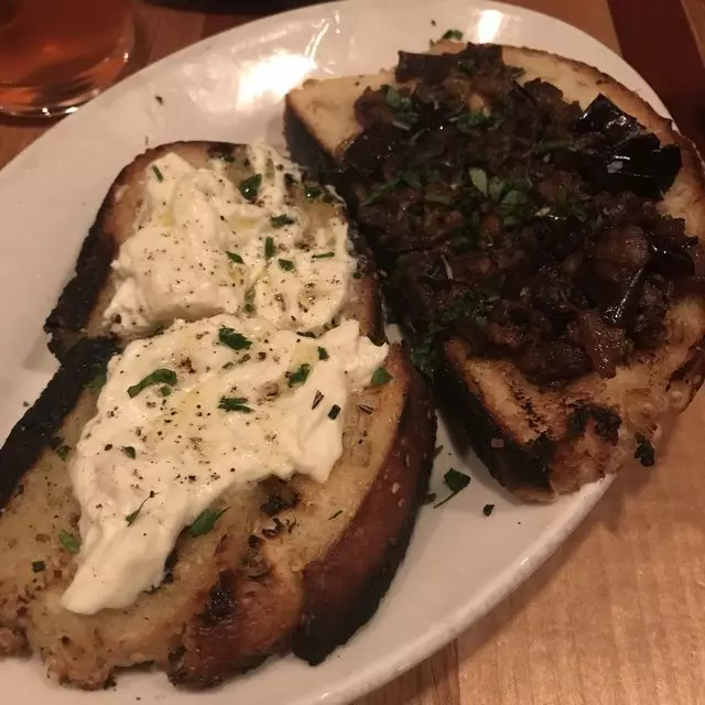 Amis Trattoria