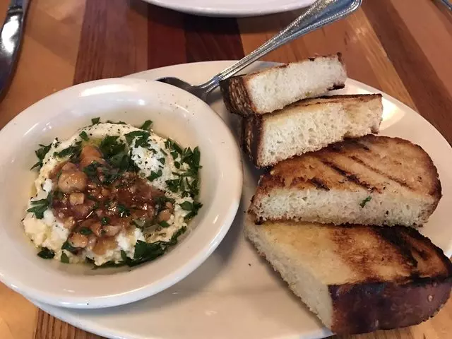 Amis Trattoria
