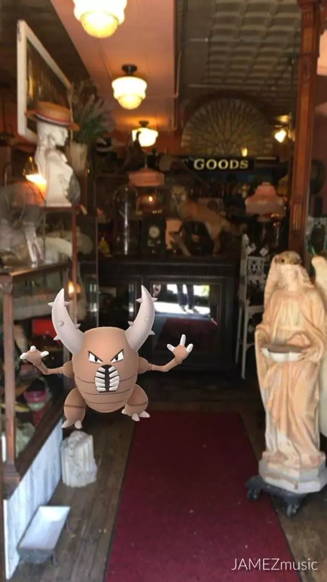 Anastacia’s Antiques