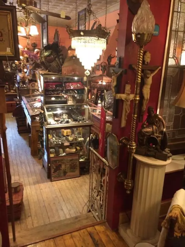 Anastacia’s Antiques