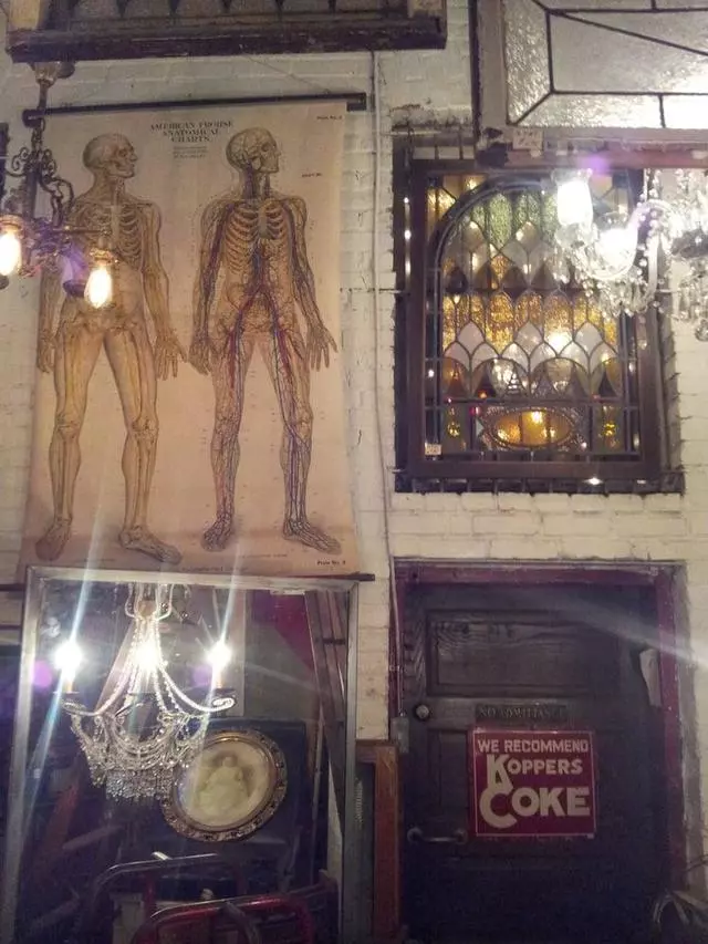 Anastacia’s Antiques