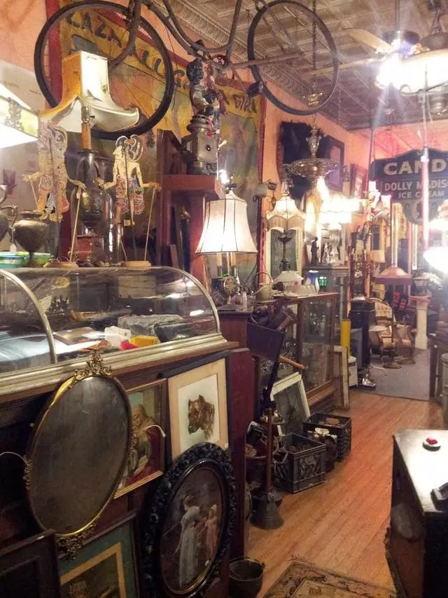 Anastacia’s Antiques