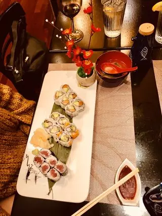 Hayashi Sushi & Poke