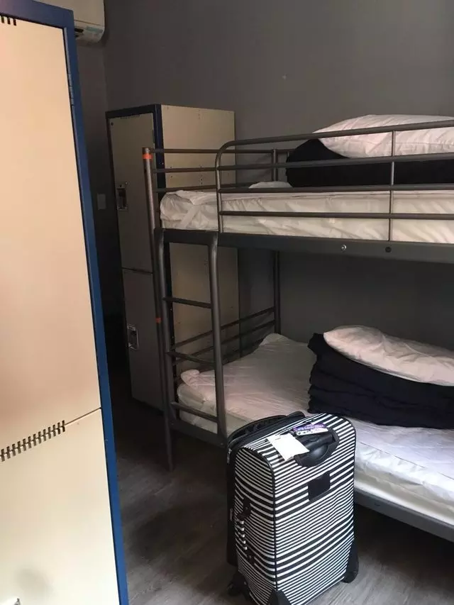 Apple Hostels