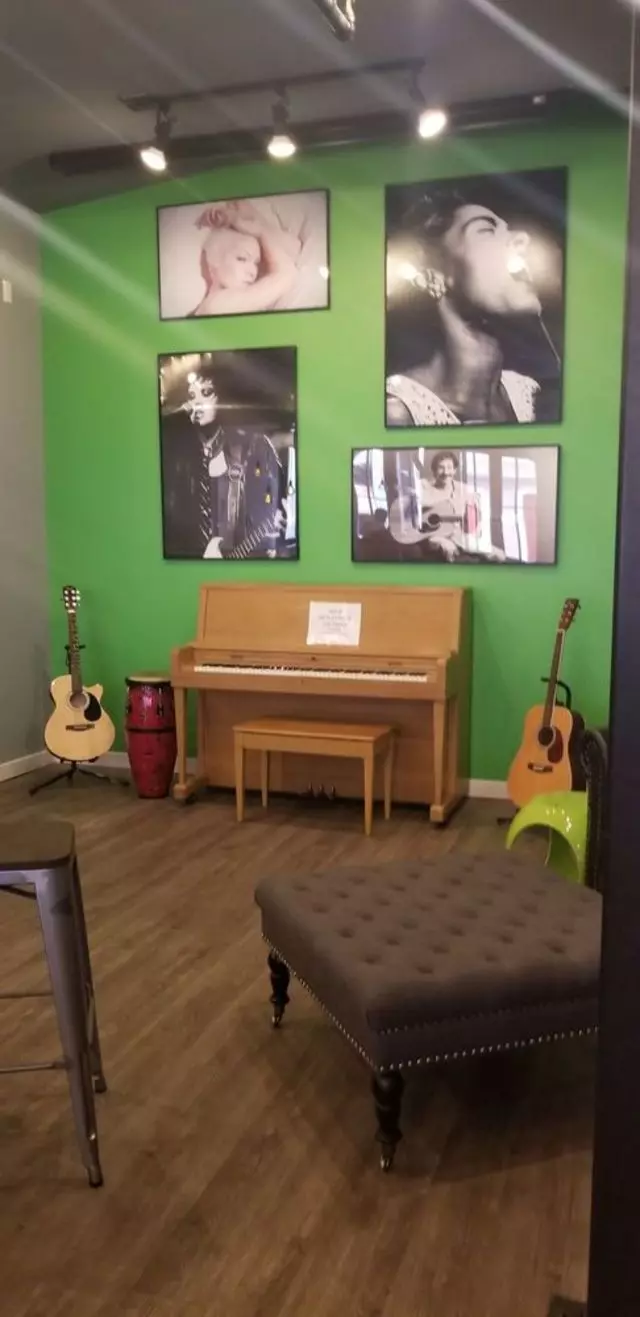 Apple Hostels